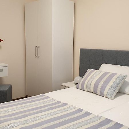 Apartments And Rooms With Parking Space Hvar - 15378 Hvar Town Ruang foto