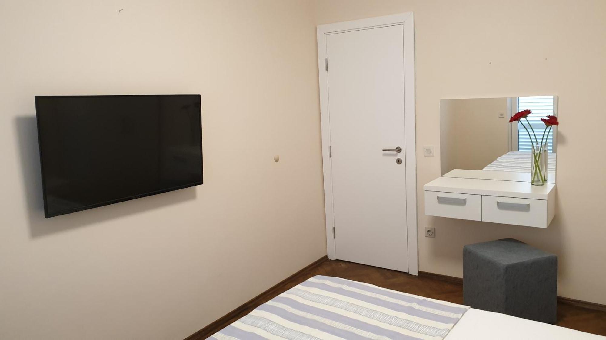Apartments And Rooms With Parking Space Hvar - 15378 Hvar Town Ruang foto