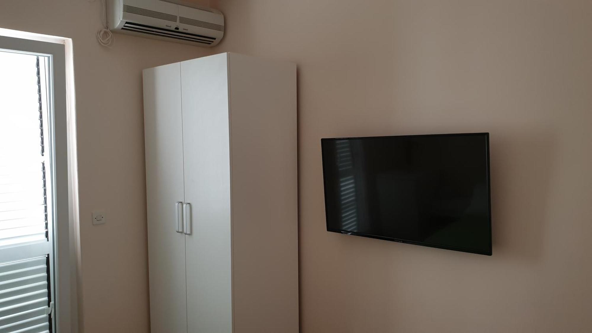 Apartments And Rooms With Parking Space Hvar - 15378 Hvar Town Ruang foto