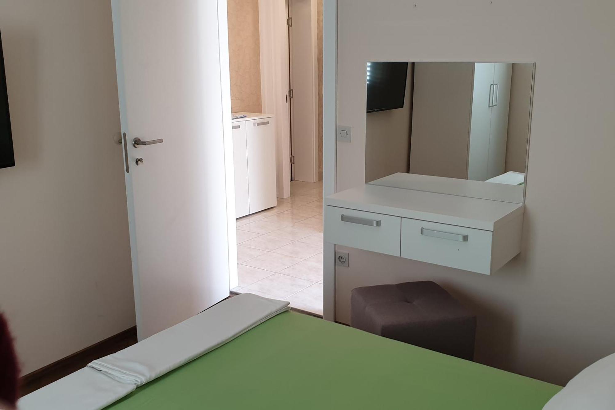 Apartments And Rooms With Parking Space Hvar - 15378 Hvar Town Ruang foto